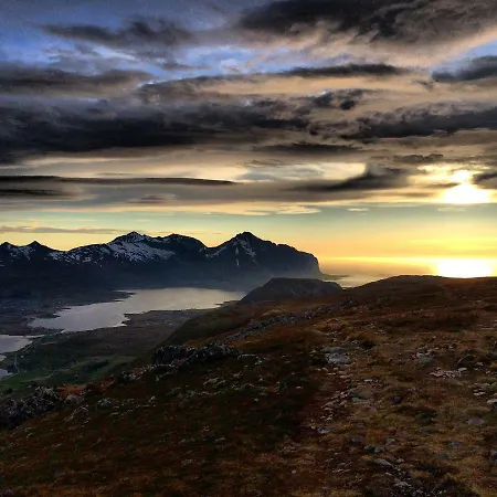 Lofoten Havfiske Holiday home *