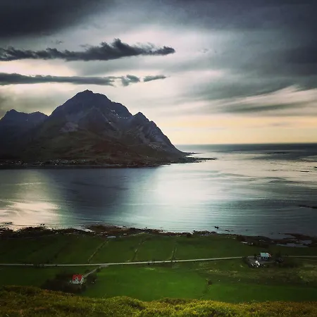 Lofoten Havfiske Holiday home *
