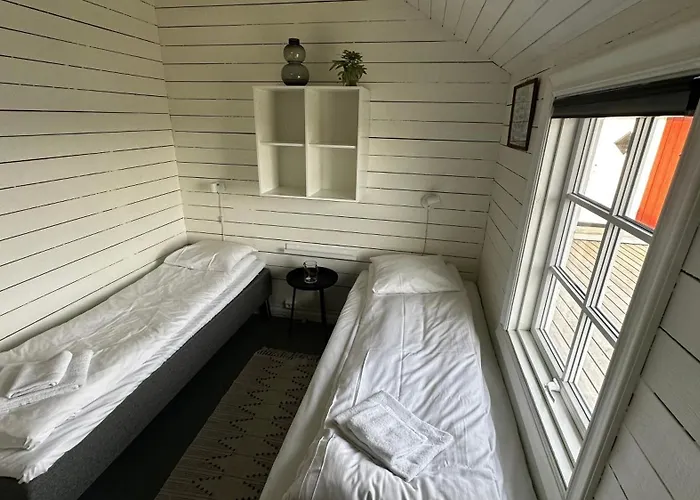 Semesterbostad Lofoten Havfiske Leknes