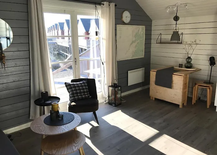 Lofoten Havfiske 펜션 레크네스